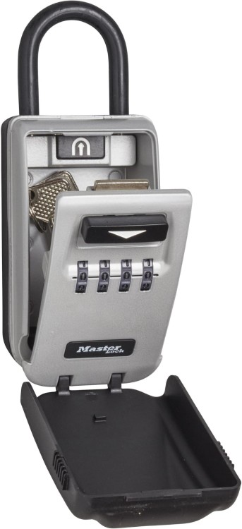 fe9022f31000bb37a5c5115bad1703f3