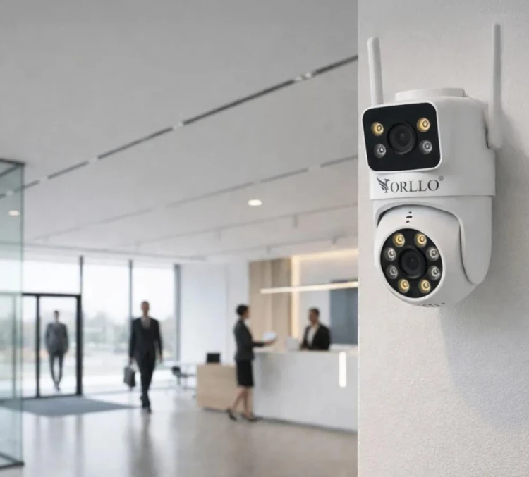 Kamera WiFi 4K Orllo TZ19 DUAL zamontowana na domu do monitoringu posesji